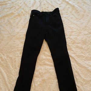 Black shape wear jeans, size 6
